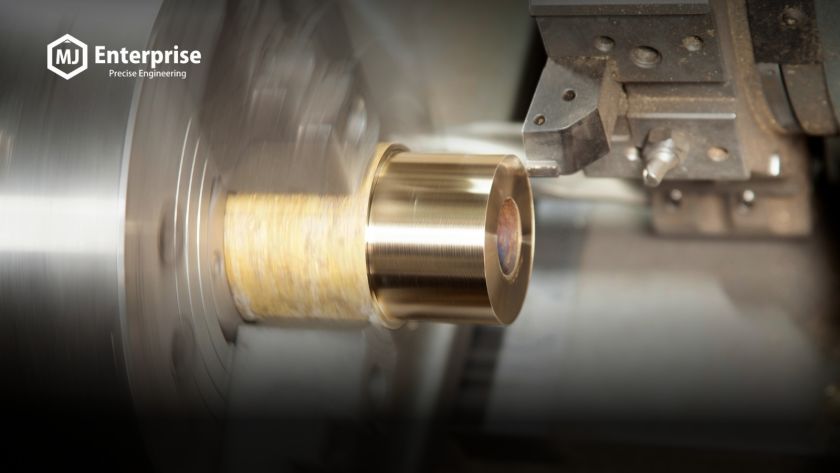 CNC turning vs CNC milling